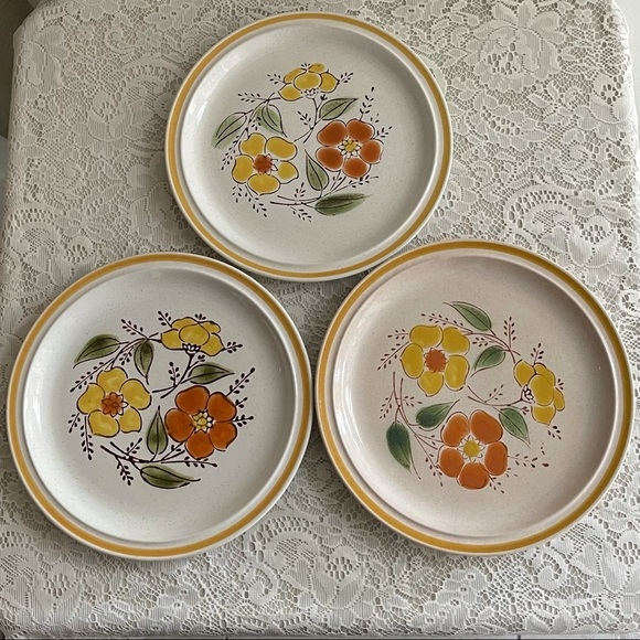 Charmcraft Interlude Stoneware Dinner Plate 10.5" Floral Japan Set Of 3 - Picture 5 of 11